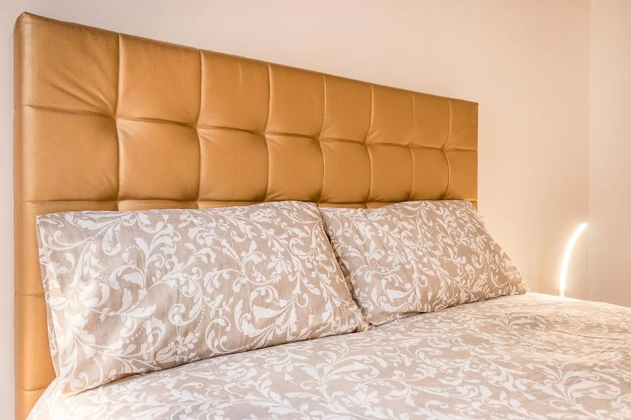 Venetian New Style @ Ca' D'Oro Apartment